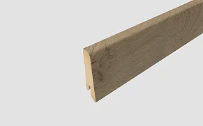 Плинтус ламинированный EGGER L579 Дуб Аритао натуральный EPC041 60х17х2400